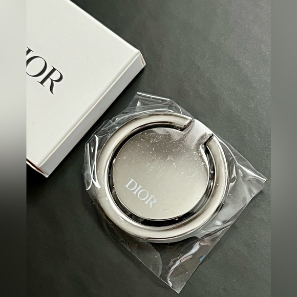 Mobile phone finger ring holder - Picture 2 of 7